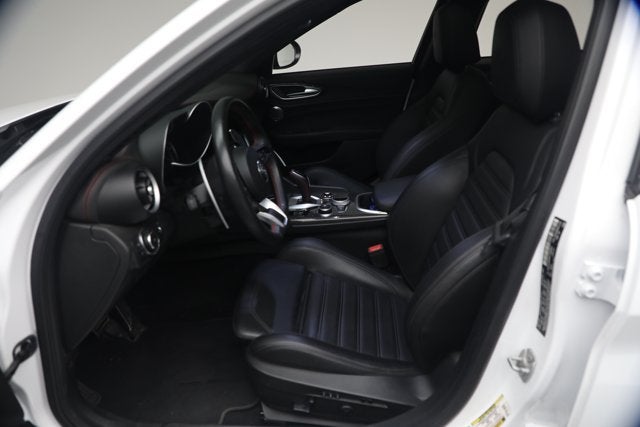 2023 Alfa Romeo Giulia Estrema