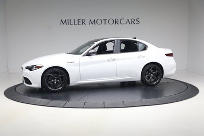 2023 Alfa Romeo Giulia Estrema