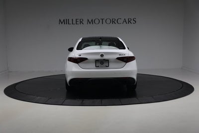 2023 Alfa Romeo Giulia Estrema
