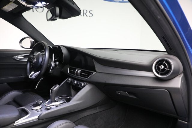 2022 Alfa Romeo Giulia Veloce