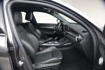 2023 Alfa Romeo Stelvio Veloce