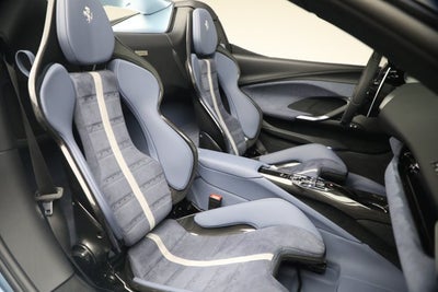 2026 Ferrari 296 GTS Base
