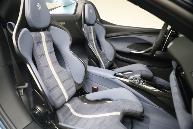 2026 Ferrari 296 GTS Base