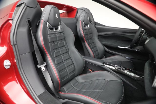 2024 Ferrari 296 GTS Base