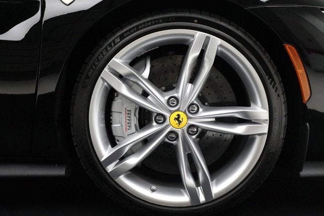 2023 Ferrari 296 GTS Base