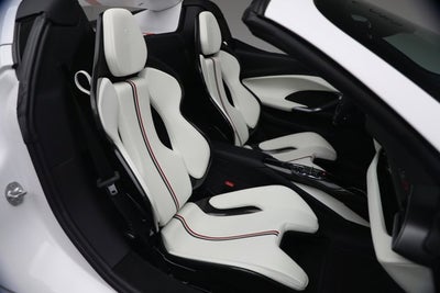 2025 Ferrari 296 GTS Base