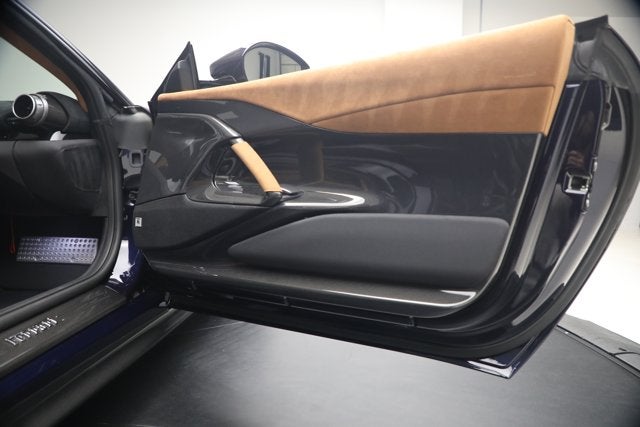 2022 Ferrari 812 Competizione Base