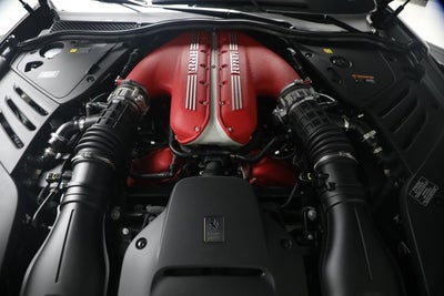 2022 Ferrari 812 Competizione Base