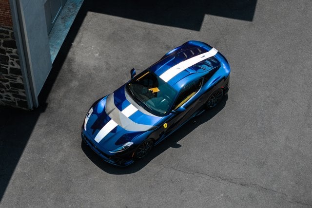 2022 Ferrari 812 Competizione Base