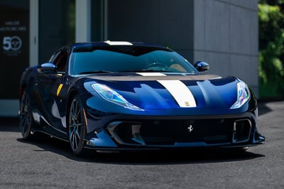 2022 Ferrari 812 Competizione Base