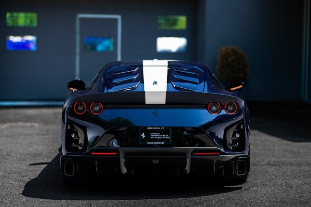 2022 Ferrari 812 Competizione Base