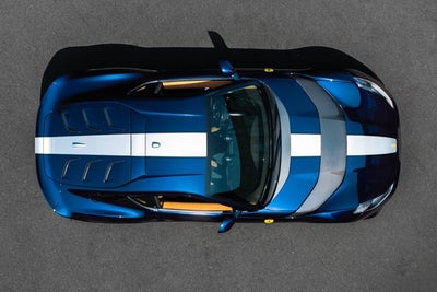 2022 Ferrari 812 Competizione Base