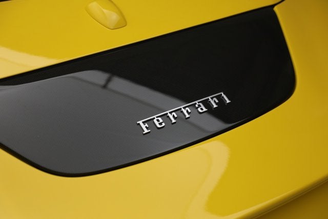 2025 Ferrari Roma Spider Base