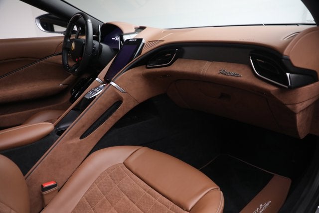 2025 Ferrari Roma Spider Base