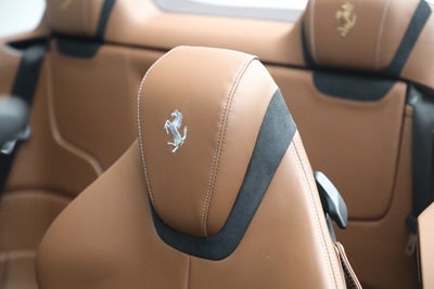 2025 Ferrari Roma Spider Base