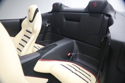 2025 Ferrari Roma Spider Base