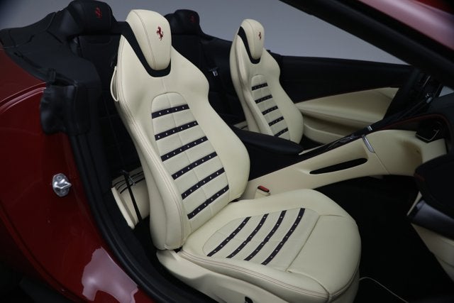 2025 Ferrari Roma Spider Base