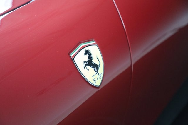 2025 Ferrari Roma Spider Base