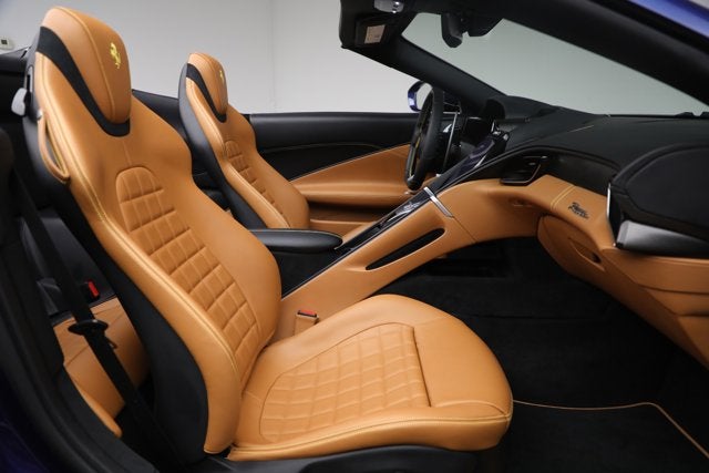 2025 Ferrari Roma Spider Base