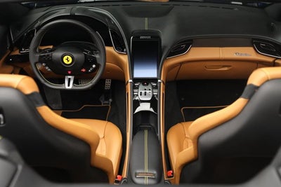 2025 Ferrari Roma Spider Base