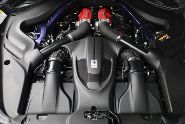 2025 Ferrari Roma Spider Base