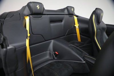 2025 Ferrari Roma Spider Base