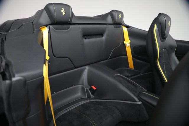 2025 Ferrari Roma Spider Base