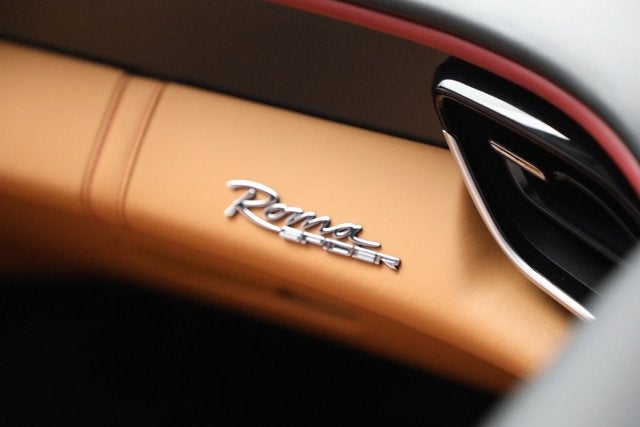 2024 Ferrari Roma Spider Base