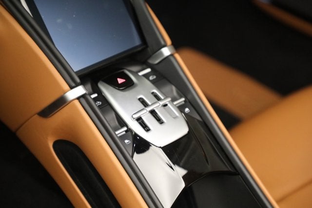 2025 Ferrari Roma Spider Base