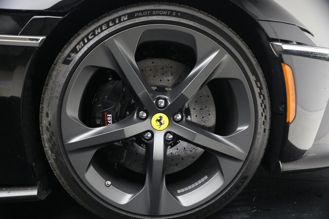 2025 Ferrari 12Cilindri Base