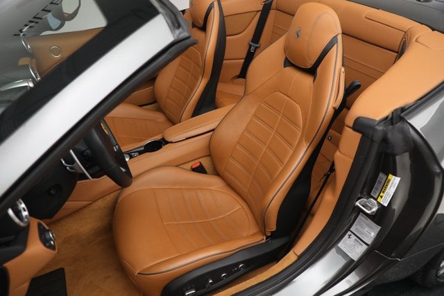 2017 Ferrari California T Base