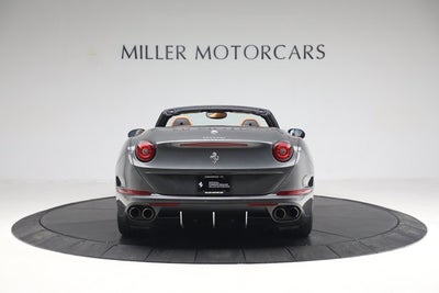 2017 Ferrari California T Base