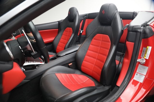 2017 Ferrari California T Base