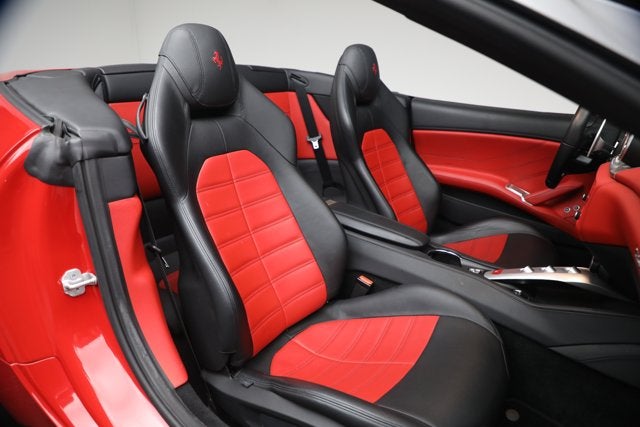 2017 Ferrari California T Base