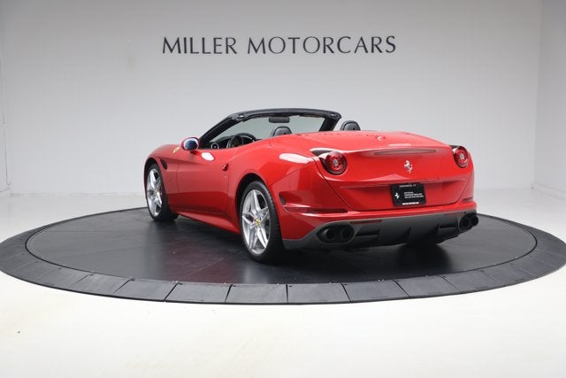 2017 Ferrari California T Base