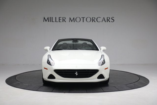 2017 Ferrari California T Base