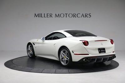 2017 Ferrari California T Base