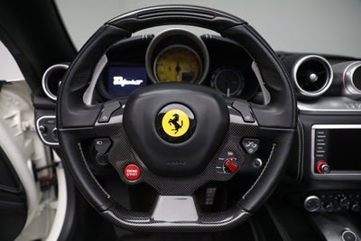 2017 Ferrari California T Base