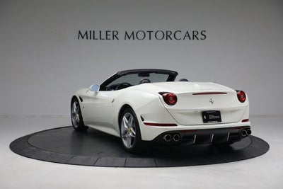 2017 Ferrari California T Base