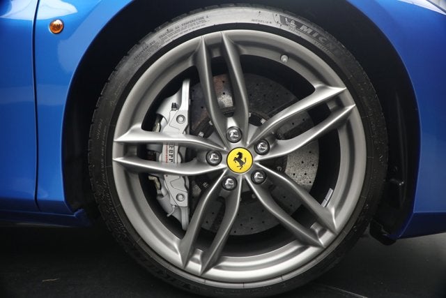 2017 Ferrari 488 Spider Base