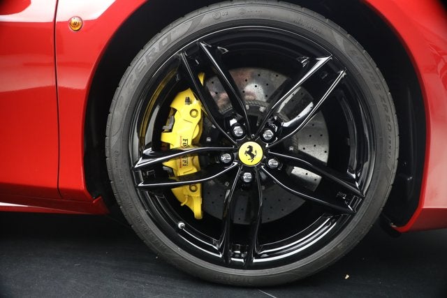 2019 Ferrari 488 Spider Base