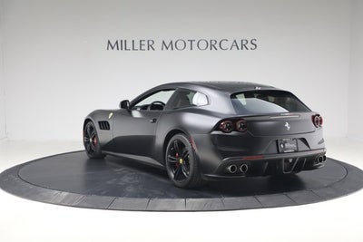 2018 Ferrari GTC4Lusso Base