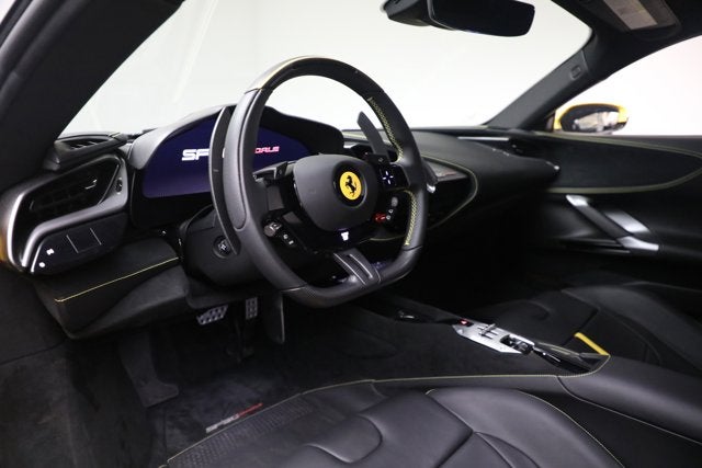 2023 Ferrari SF90 Stradale Base