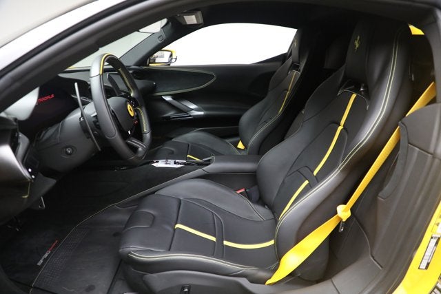 2023 Ferrari SF90 Stradale Base