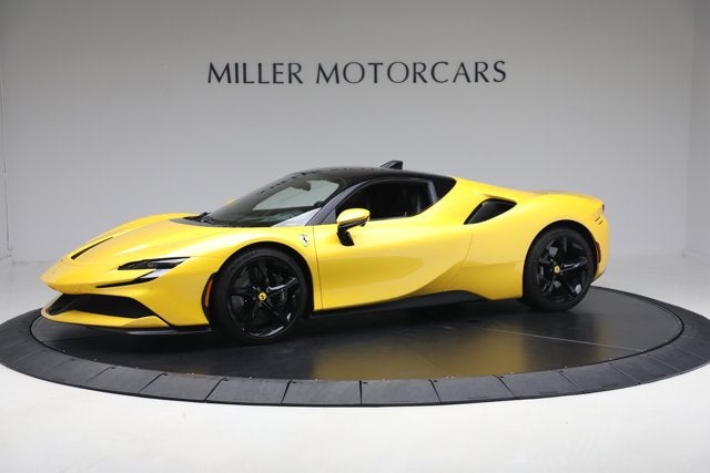 2023 Ferrari SF90 Stradale Base