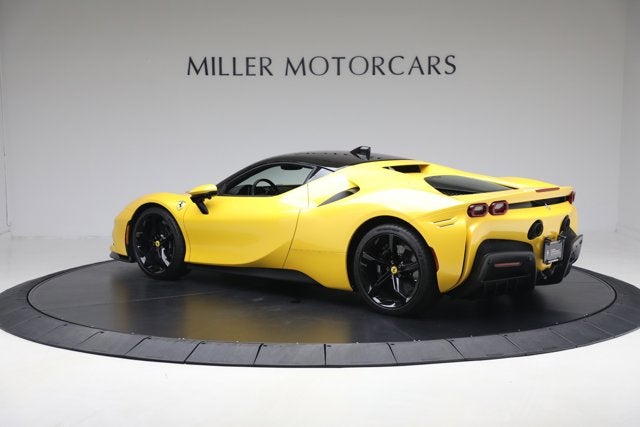 2023 Ferrari SF90 Stradale Base