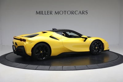 2023 Ferrari SF90 Stradale Base
