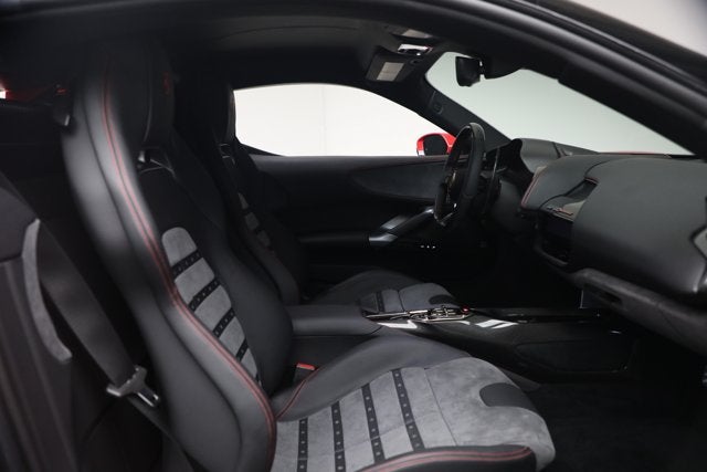 2023 Ferrari SF90 Stradale Base