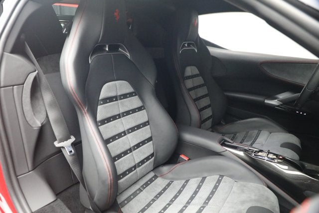 2023 Ferrari SF90 Stradale Base