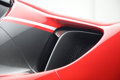 2023 Ferrari SF90 Stradale Base